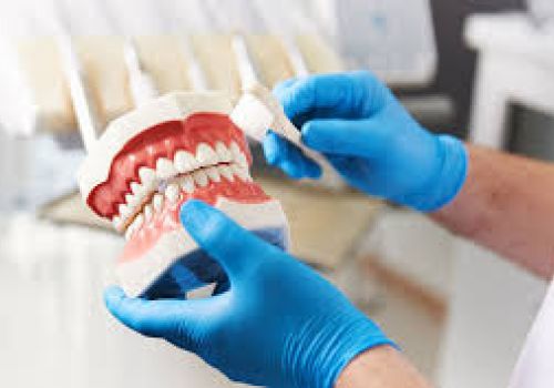 Hàm giả tháo nắp là gì? Phân loại và ưu nhược điểm